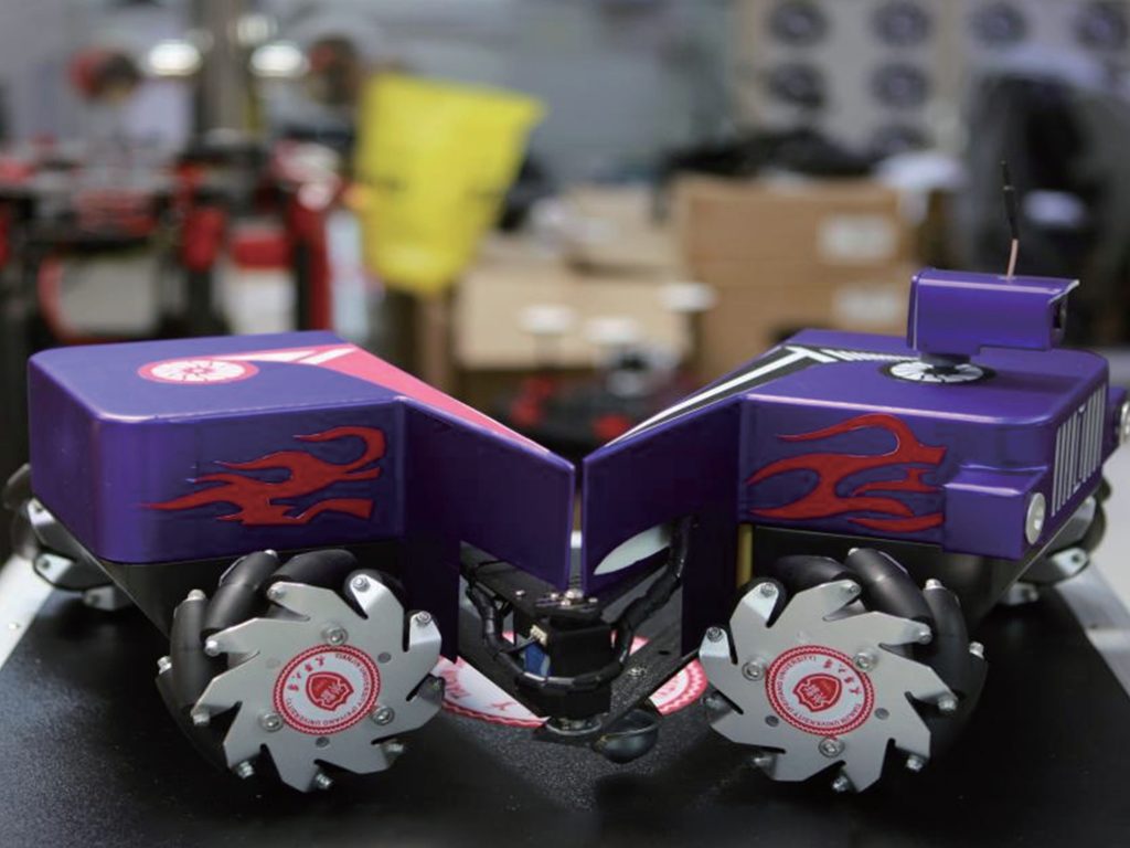 双体车蛇复合变结构机器人